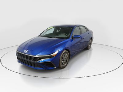 2024 Hyundai Elantra - Photo 3