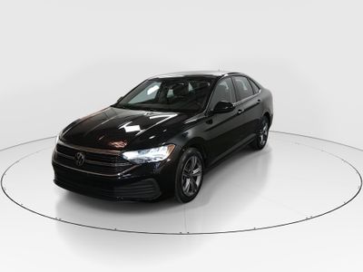 2024 Volkswagen Jetta - Photo 3
