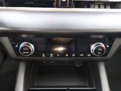 2024 Mitsubishi Outlander - Photo 19