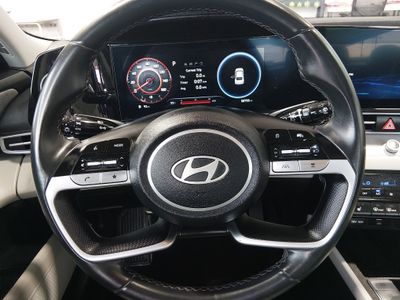 2024 Hyundai Elantra - Photo 16