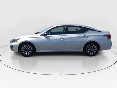2024 Nissan Altima - Photo 4