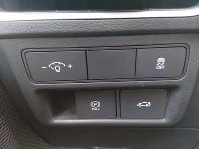 2025 Hyundai Sonata - Photo 19