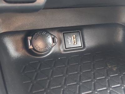 2024 Toyota RAV4 - Photo 18