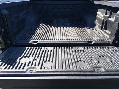 2024 Nissan Frontier - Photo 11