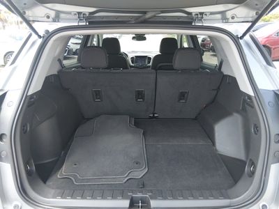 2024 GMC Terrain — photo 11 view