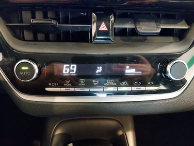 2024 Toyota Corolla — photo 18 view