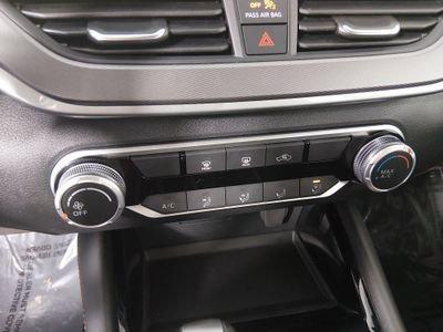 2024 Nissan Altima - Photo 17
