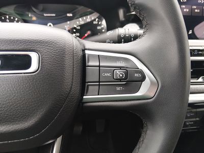 2024 Jeep Compass - Photo 13