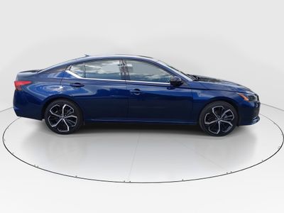 2024 Nissan Altima - Photo 8