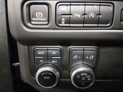 2023 GMC Yukon - Photo 13