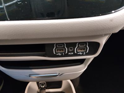 2023 Chrysler Pacifica — photo 19 view