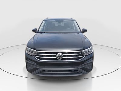 2024 Volkswagen Tiguan - Photo 2