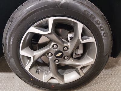 2025 Chevrolet Trax - Photo 10