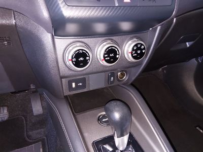 2025 Mitsubishi Outlander Sport — photo 16 view