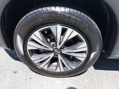 2023 Nissan Rogue - Photo 10