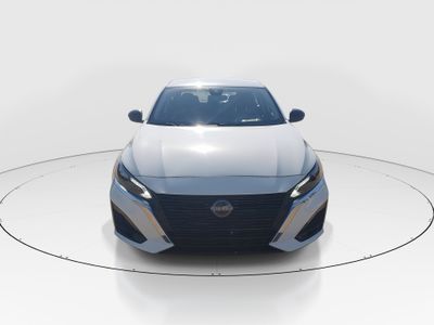 2025 Nissan Altima - Photo 2