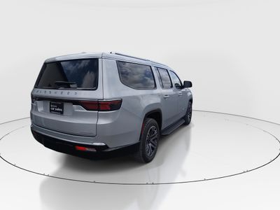 2023 Jeep Wagoneer L - Photo 7