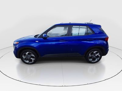 2025 Hyundai Venue - Photo 4