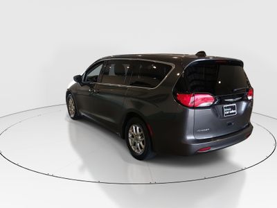 2023 Chrysler Voyager - Photo 5