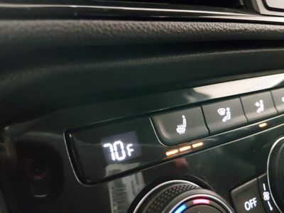2024 Volkswagen Taos - Photo 19