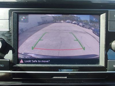 2024 Volkswagen Taos - Photo 16