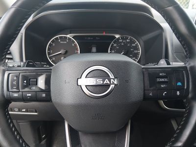 2025 Nissan Rogue - Photo 12
