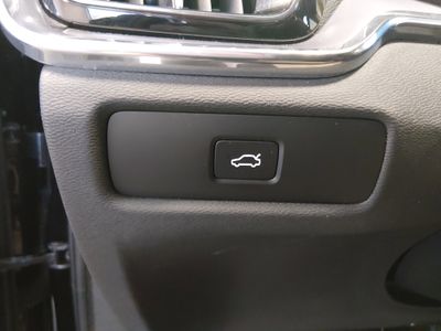 2024 Volvo S60 - Photo 13