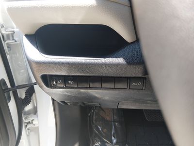 2024 Toyota RAV4 - Photo 13