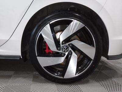 2024 Volkswagen Golf GTI - Photo 10