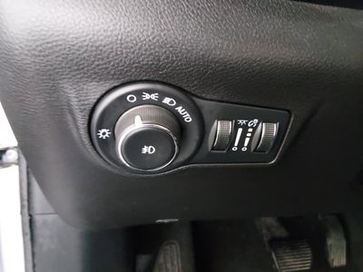 2024 Jeep Compass - Photo 13