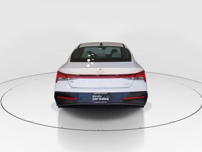 2024 Hyundai Elantra - Photo 6