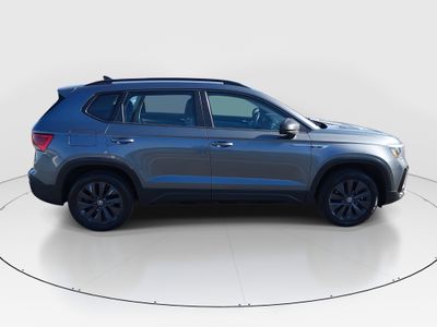 2024 Volkswagen Taos - Photo 8