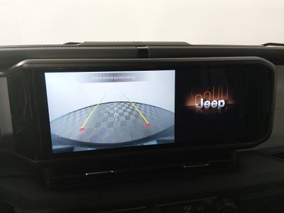2025 Jeep Wrangler - Photo 16
