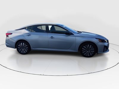 2024 Nissan Altima - Photo 8