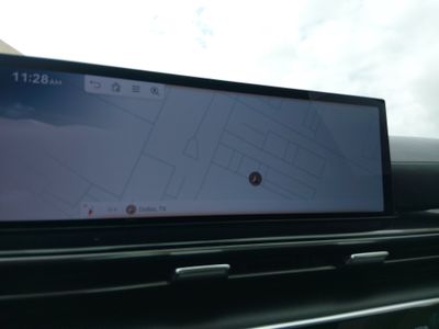 2025 Genesis GV80 — photo 17 view