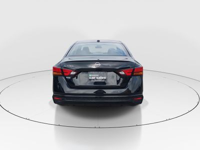 2025 Nissan Altima - Photo 6