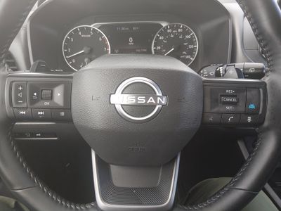 2025 Nissan Rogue - Photo 12