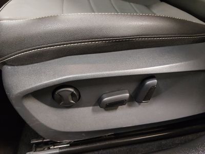 2024 Volkswagen Taos - Photo 21
