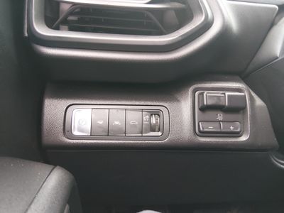 2024 Chevrolet Silverado EV - Photo 16