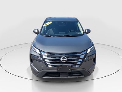 2024 Nissan Rogue - Photo 2