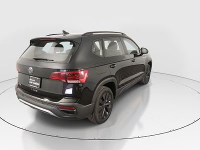 2024 Volkswagen Taos - Photo 7