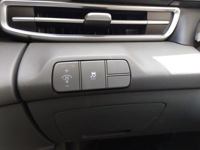 2024 Hyundai Elantra - Photo 13