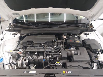 2024 Hyundai Elantra - Photo 9