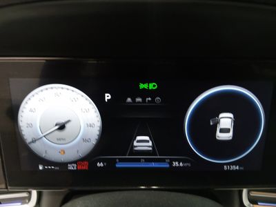 2024 Hyundai Elantra - Photo 14