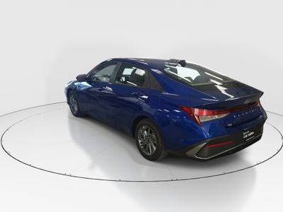 2024 Hyundai Elantra - Photo 5