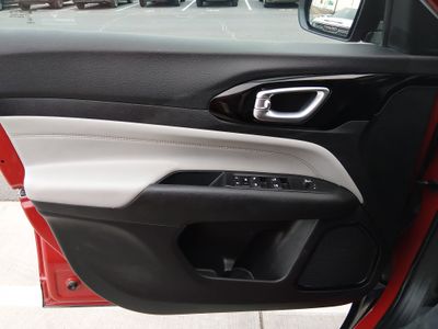 2023 Jeep Compass - Photo 20