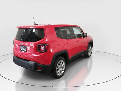 2023 Jeep Renegade - Photo 7