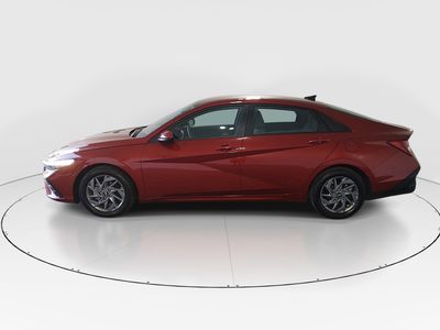 2024 Hyundai Elantra - Photo 4