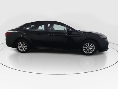 2025 Toyota Camry — photo 8 view