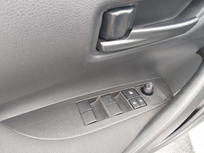 2025 Toyota Corolla - Photo 12
